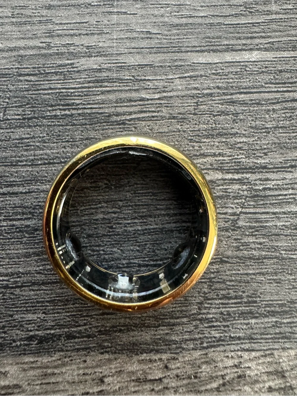 Oura Ring Gen 3 Horizon Gold Size 8 + Charger & Original Box